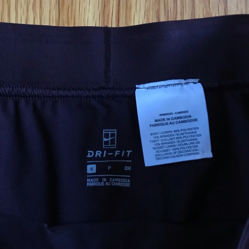 Nike Court Women’s Dri-Fit Bordeaux Athletic Tennis Skort Small